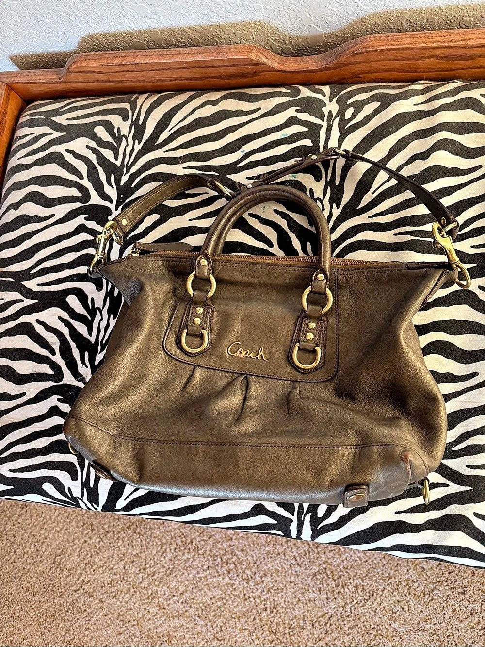coach vintage shoulder bag